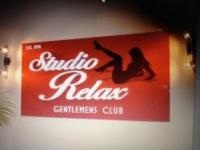 Studio Relaxing Gentlemen Club Company Logo